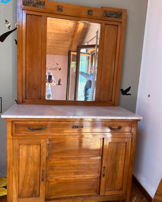 Mobile vintage in legno massello