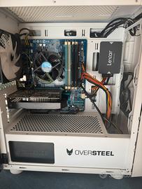 Pc gaming fisso PER PEZZI