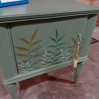 comodino foliage dipinto a mano