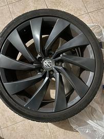 Cerchi originali VW arteon 20” con gomme estivi