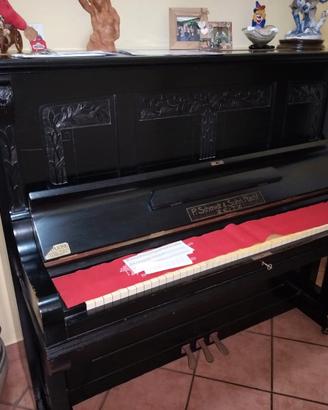 pianoforte a muro