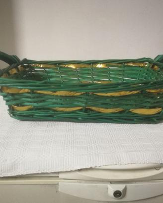 Cesta in paglia per regali natalizi