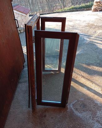 Finestra in legno