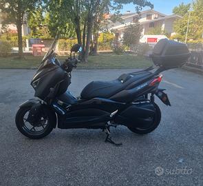 YAMAHA X-MAX 300 IRON MAX ABS
