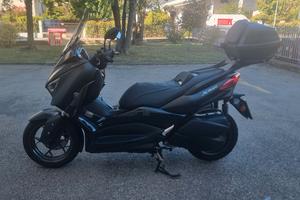 YAMAHA X-MAX 300 IRON MAX ABS