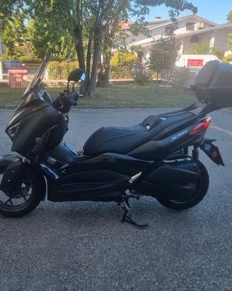 YAMAHA X-MAX 300 IRON MAX ABS