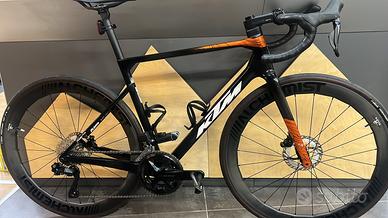 KTM revelator