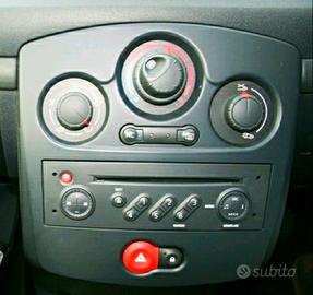 Autoradio Lettore CD audio e Mp3