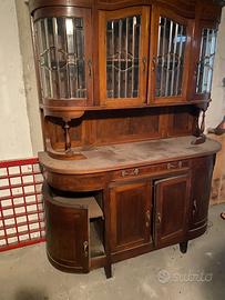 Mobile con vetrine inizio ‘900