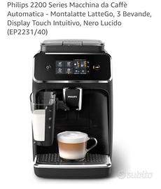 Macchina caffè Philips 2200  con Montalatte