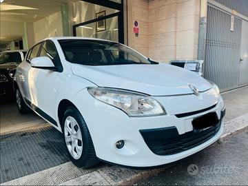 Renault Megane 1.5 DCI -PERFETTA- 2010