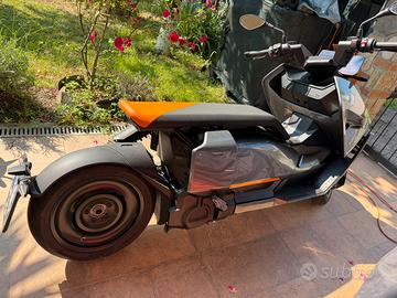 BMW CE 04 Usato Ma Come Nuovo 330 km poco trattabi