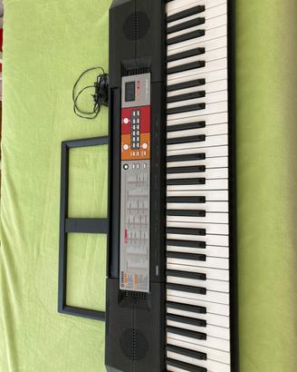 Tastiera Yamaha PSR F50