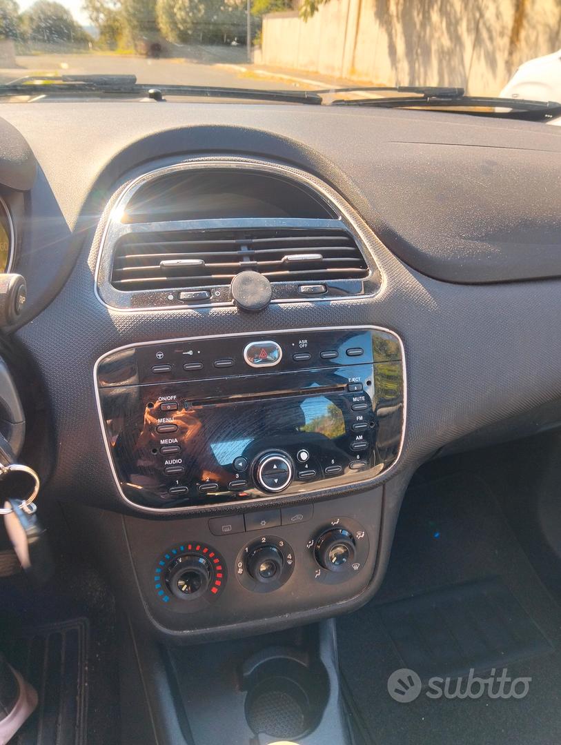 Fiat Punto 2012 photo 5