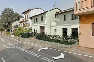 VILLA A SCHIERA A VILLASANTA