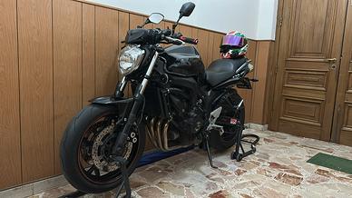 YAMAHA FZ6 s2