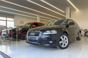 Audi A3 1.6 tdi Ambiente 90cv okneopatentati