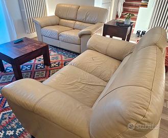 2 divani in pelle Chateau d'Ax