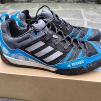 Scarpe da montagna/ avvicinamento Terrex/ adidas