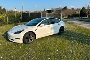 Tesla  model 3