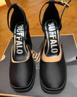 Sandalo nero buffalo