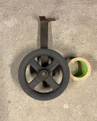 Carrucola vintage da fienile pozzo