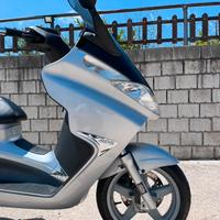 Piaggio x8