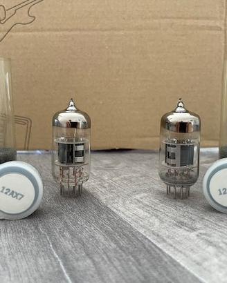 2 Valvole 12AX7 ECC83 per pre/ampli chitarra valv