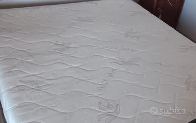 Materasso semirigido memory foam