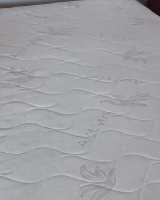 Materasso semirigido memory foam