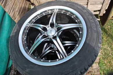 Cerchi in lega con gomme invernali  235-55-R18