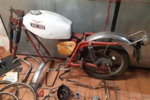 Telaio Moto Guzzi Stornello 1971 + ricambi