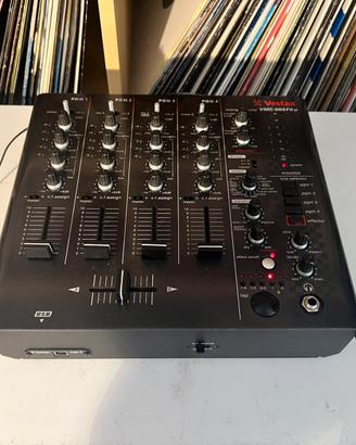 Mixer dj Vestax VMC-004 FXu + bag caise