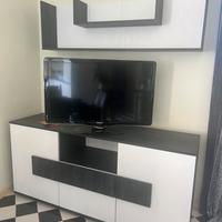 Mobile per salotto o camera piu due mensole