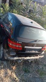 Mercedes classe B intera tutta funzionante