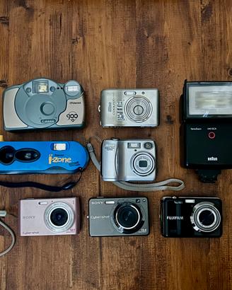 Lotto 7 Fotocamere Nikon Sony Polaroid non Testate