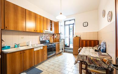 Nel cuore di Nibionno - Intera proprietà di 210