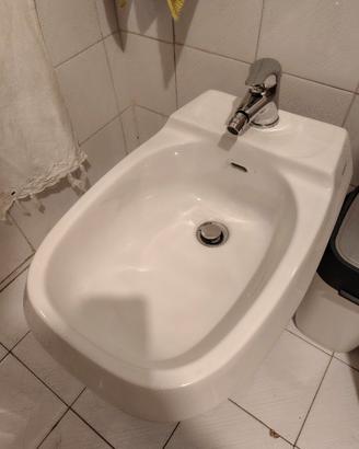 bidet ceramica a pavimento 
