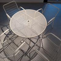 Set tavolo e sedie da esterno