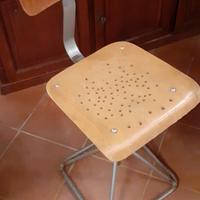 sedia d'epoca vintage industriale da restaurare 