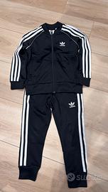 Tuta adidas