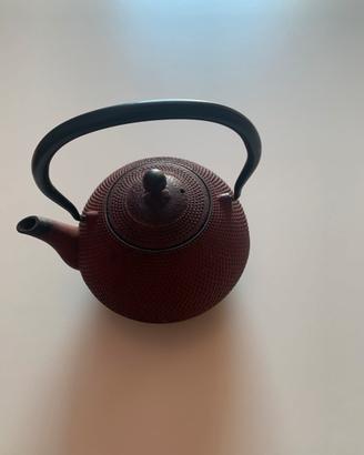 Teiera originale della casa Iwachu in ghisa