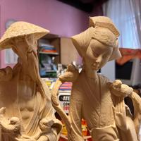 statue