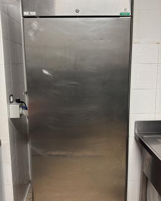 Frigorifero inox 700lt technodom