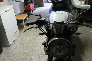 Suzuki SV 650cc anno 2000