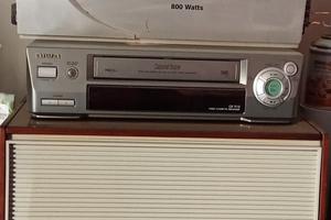 amplificatore per auto+ lettore CD Multiplo 