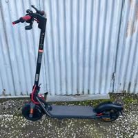 Monopattino Elettrico Ninebot