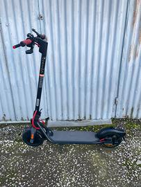 Monopattino Elettrico Ninebot