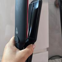 Piastra per capelli a vapore