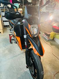 KTM sm 990